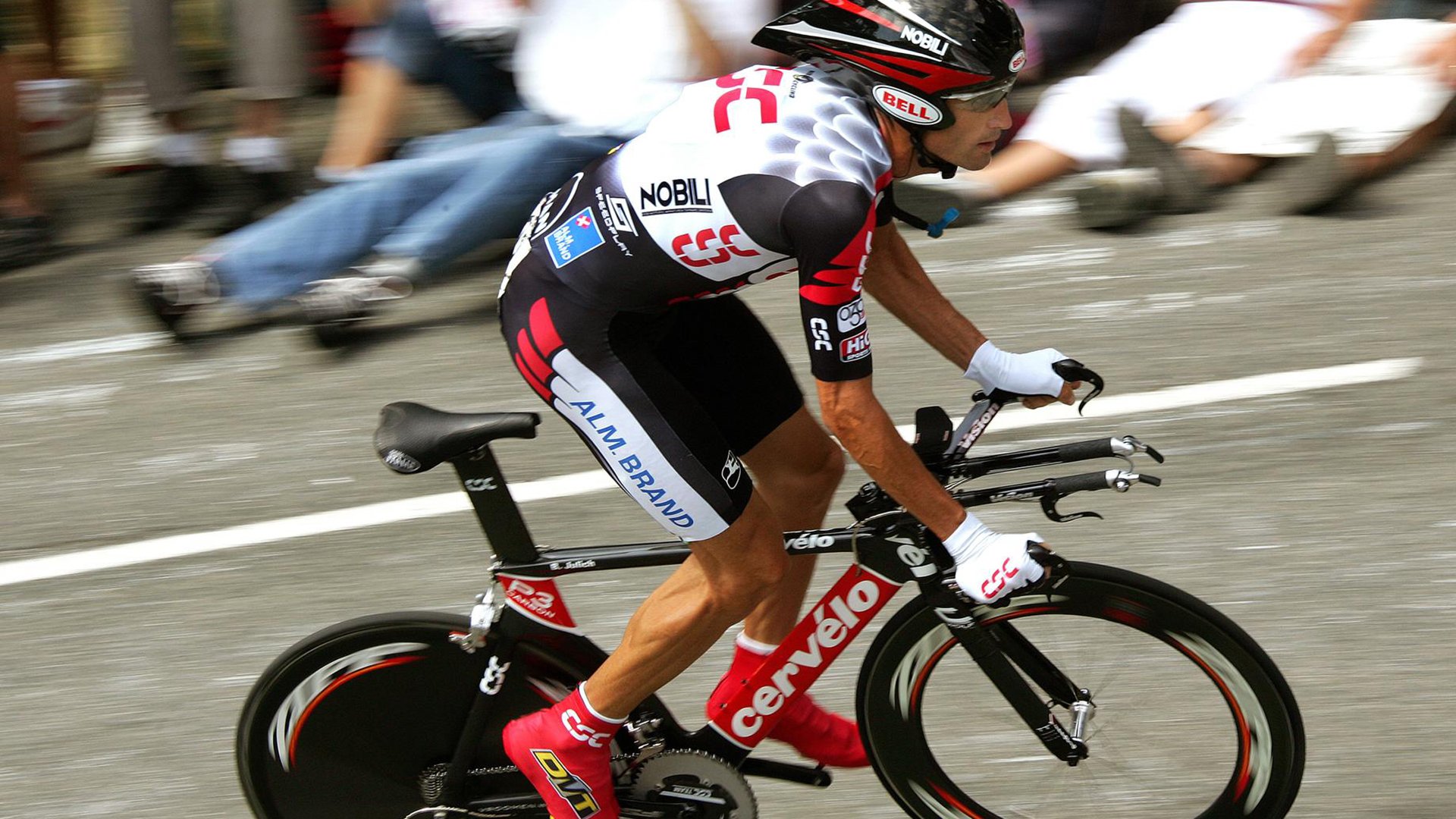 法甲战术创新，专家点评成功转型桥段与未来趋势，法甲实力分析